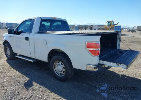 2012 Ford F-150 Xl z USA, uszkodzony, nr VIN 1FTMF1CM8CFB64845